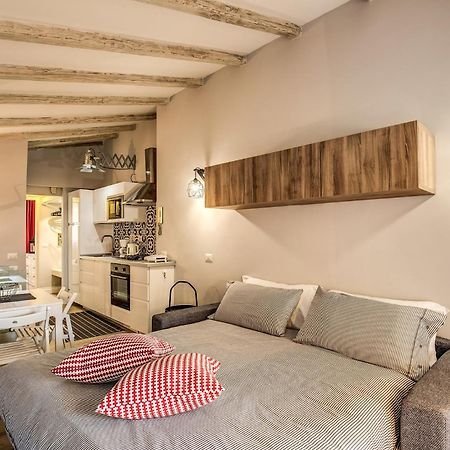 Attic With Terrace By Trevi Fountain Roma Exterior foto