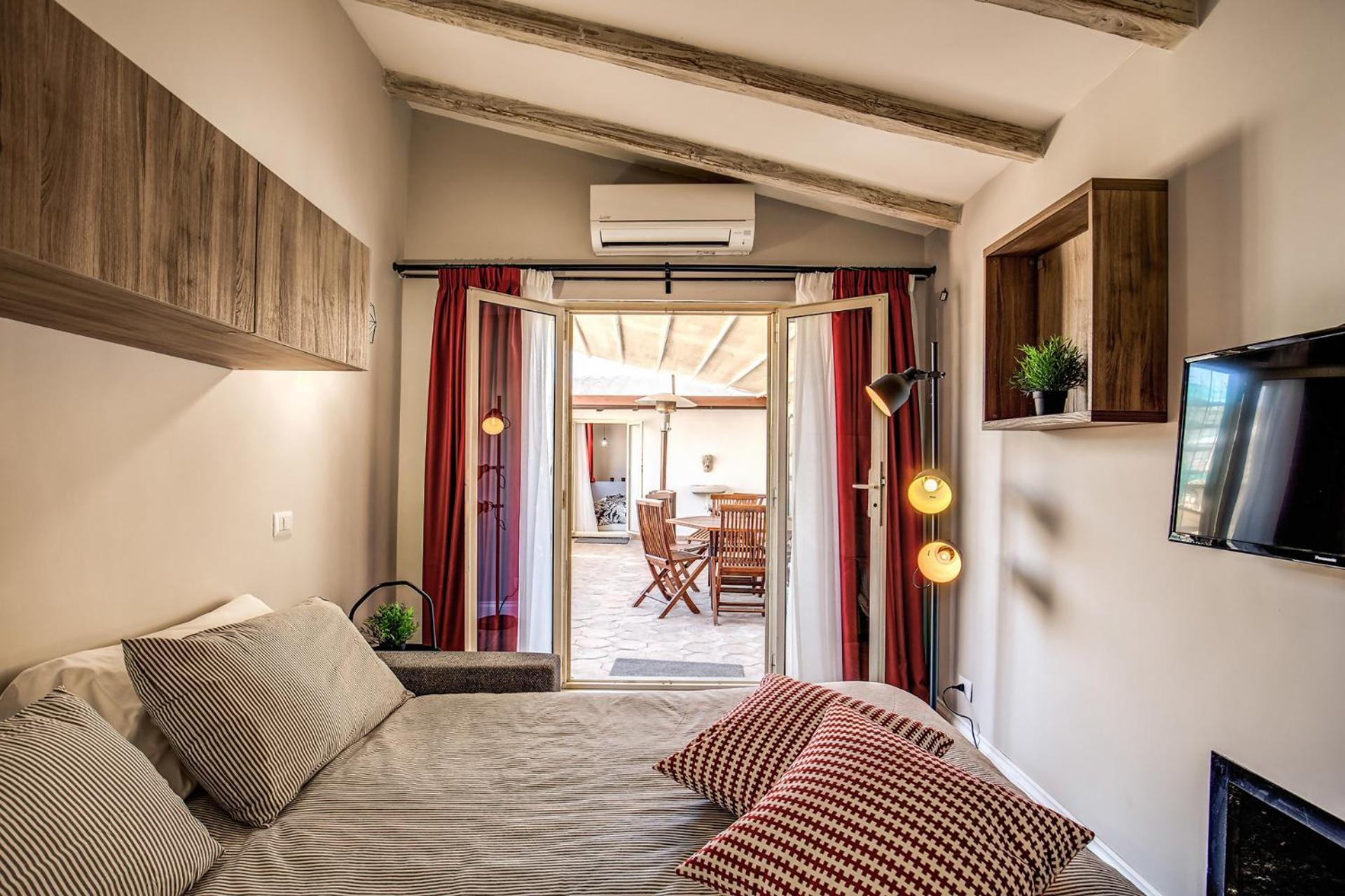 Attic With Terrace By Trevi Fountain Roma Exterior foto